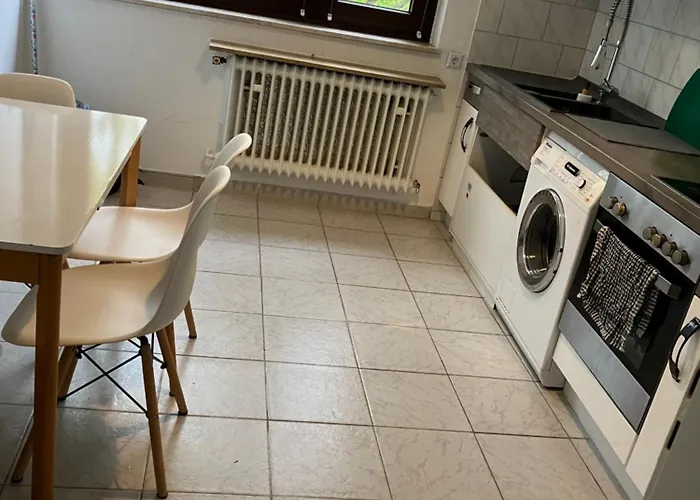 Einfaches Zum Wohlfuehlen Wg-zimmer Έσσεν